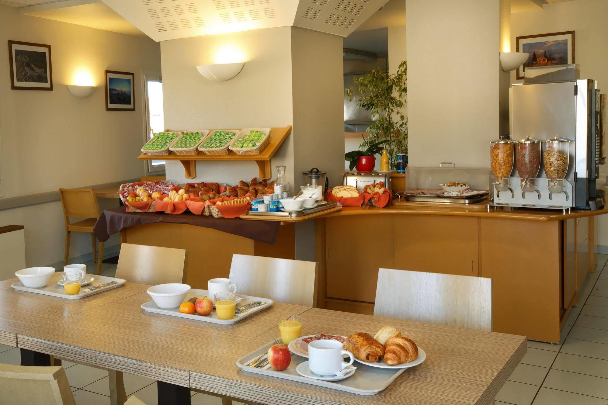 Hotel Espace Cite Carcassonne Zewnętrze zdjęcie